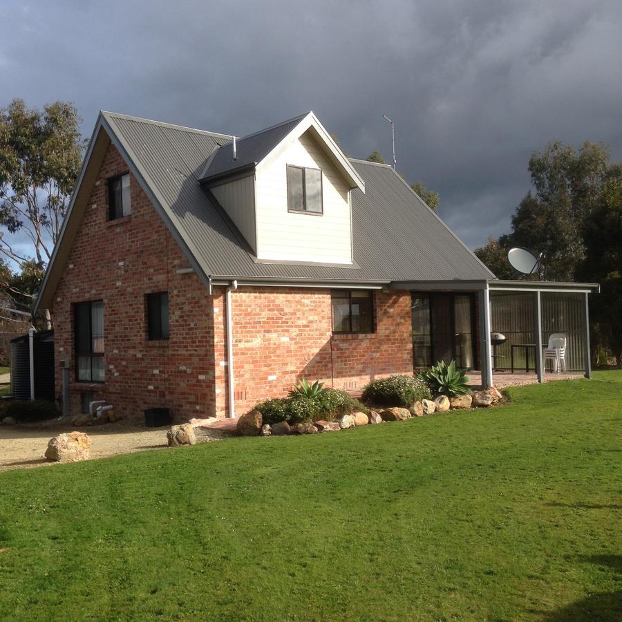 Prom Coast Holiday Lodge Waratah Bay Bagian luar foto