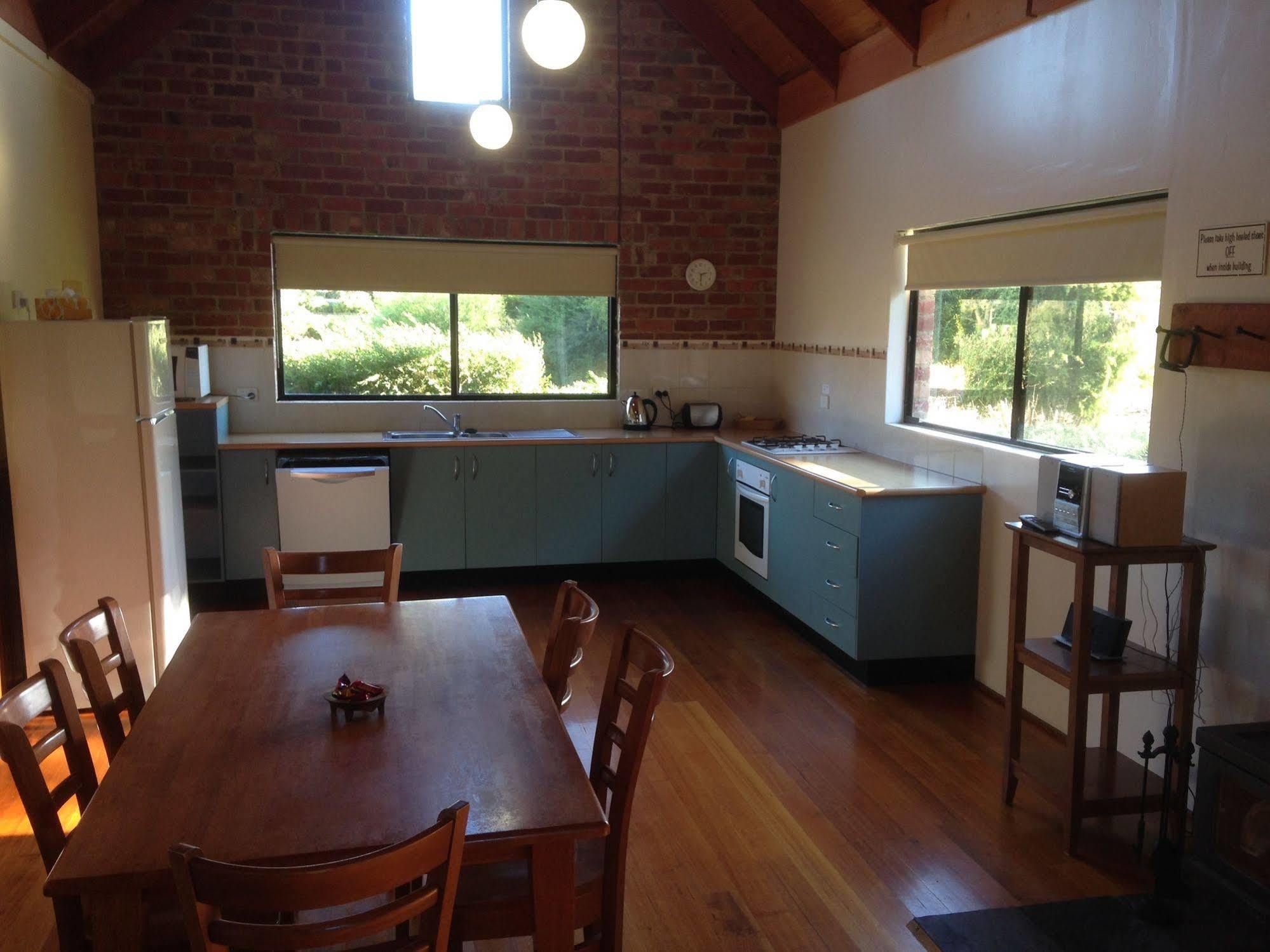 Prom Coast Holiday Lodge Waratah Bay Bagian luar foto