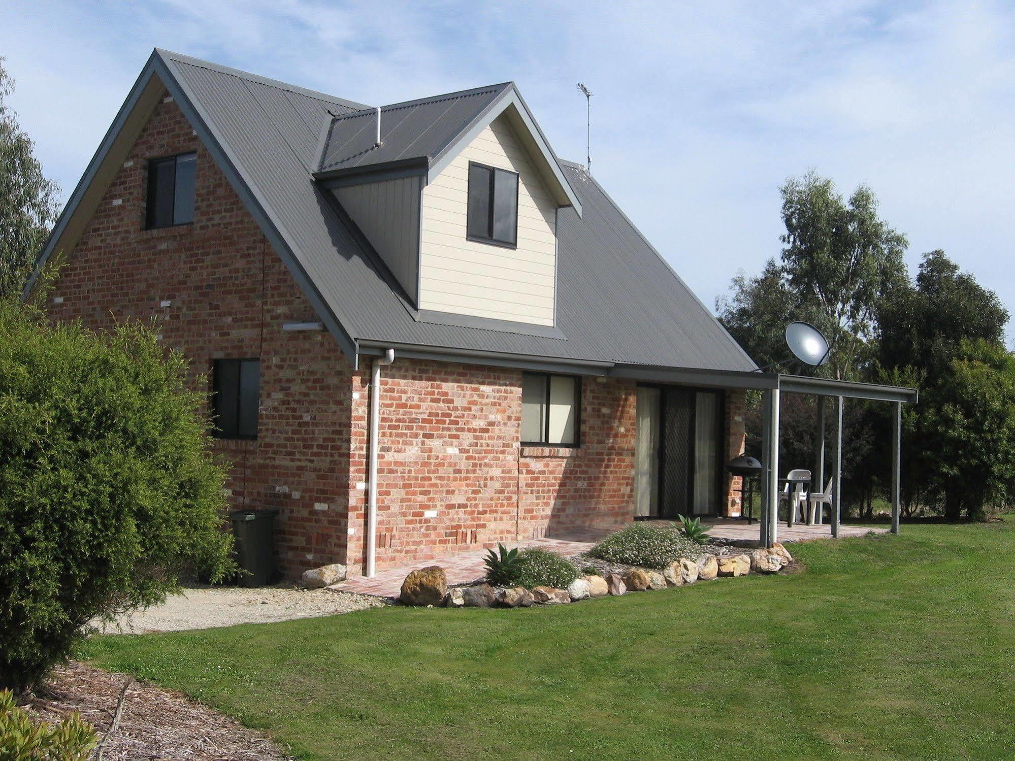 Prom Coast Holiday Lodge Waratah Bay Bagian luar foto