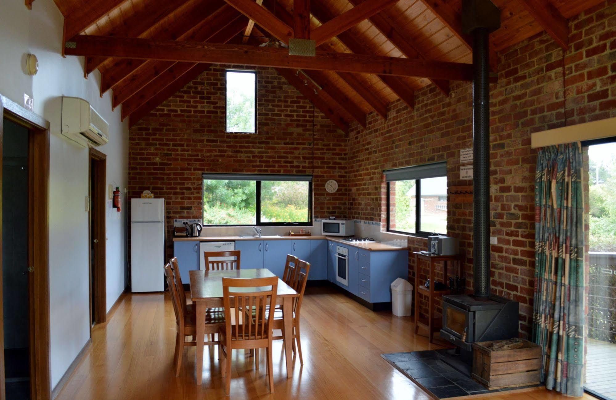 Prom Coast Holiday Lodge Waratah Bay Bagian luar foto
