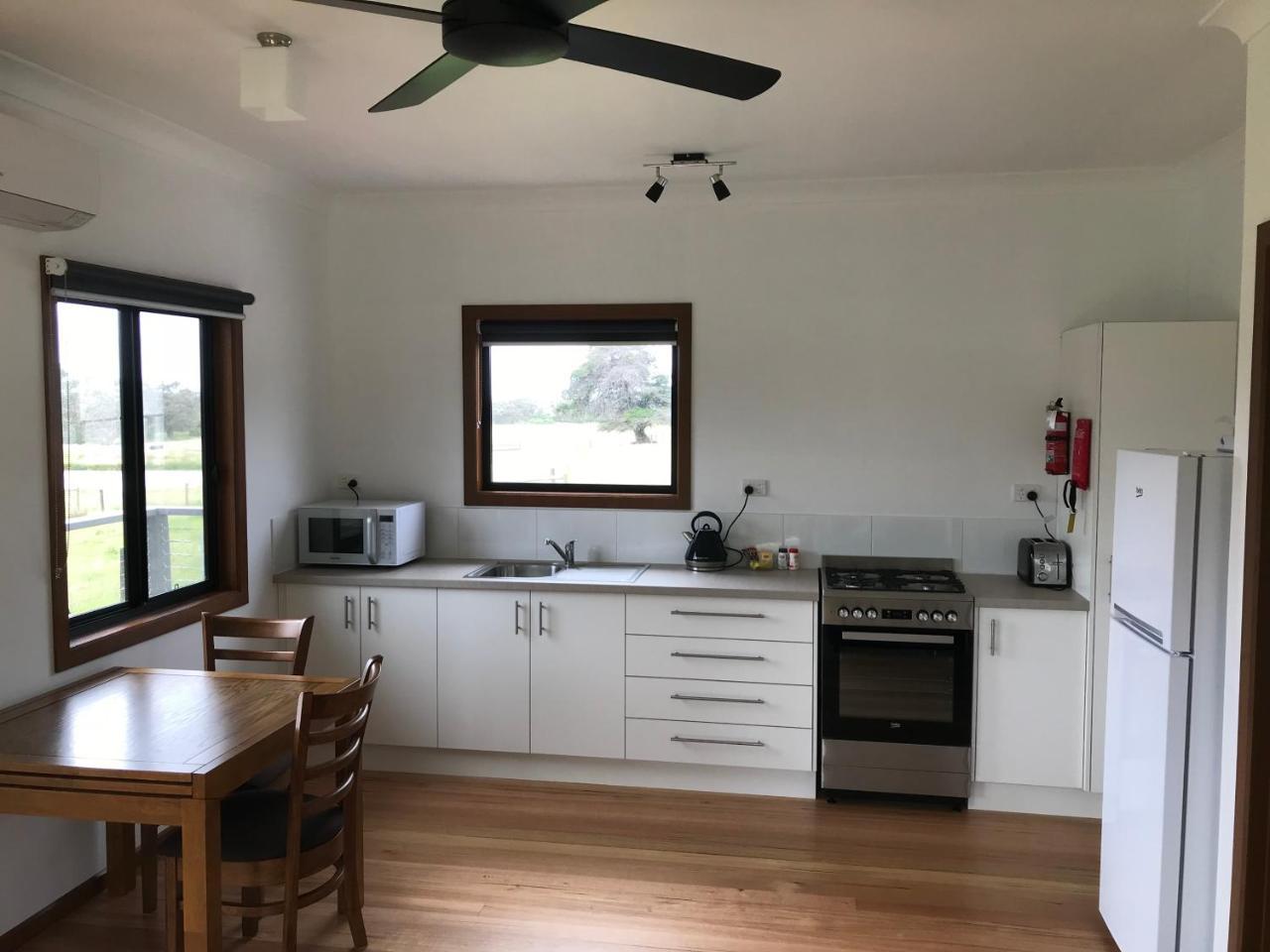 Prom Coast Holiday Lodge Waratah Bay Bagian luar foto