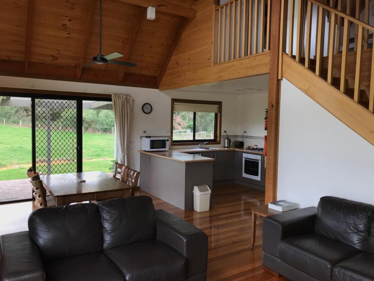 Prom Coast Holiday Lodge Waratah Bay Bagian luar foto